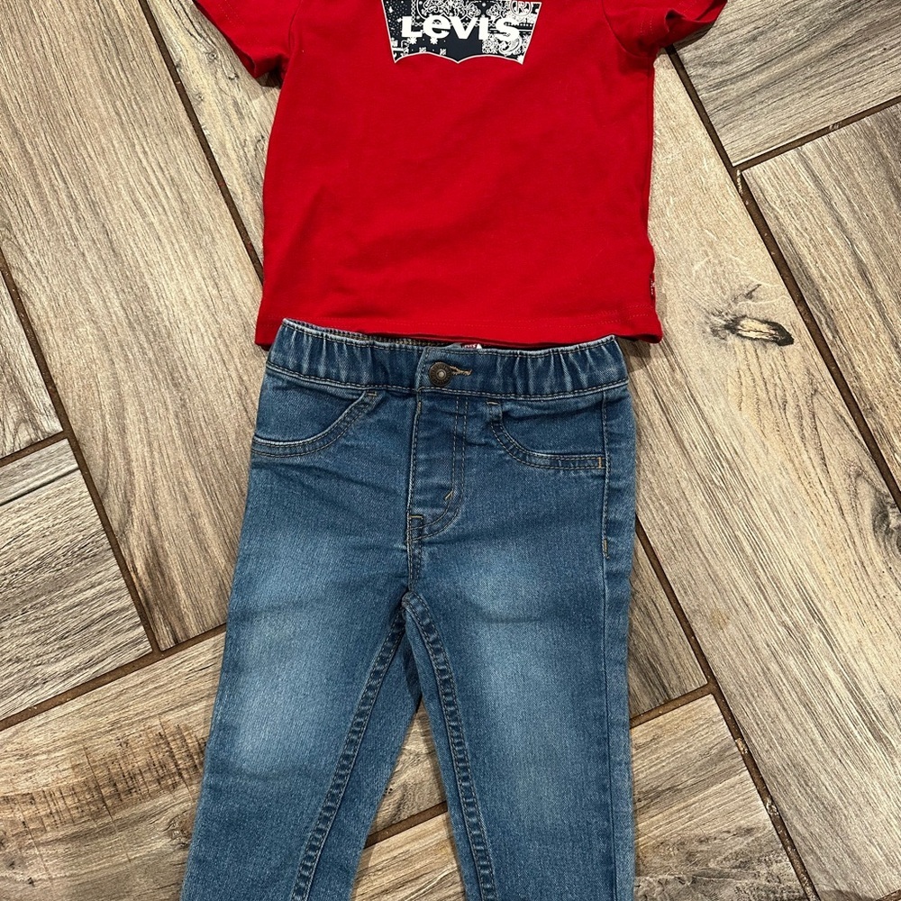 Levi's Red and Blue Matching Set Classic Casual